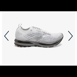 Mens Brooks Levitate 3 Running Shoe Sz 12